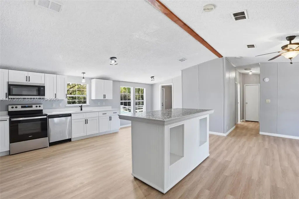 1446 Seminole Avenue Other City - In The State Of Florida FL 33935