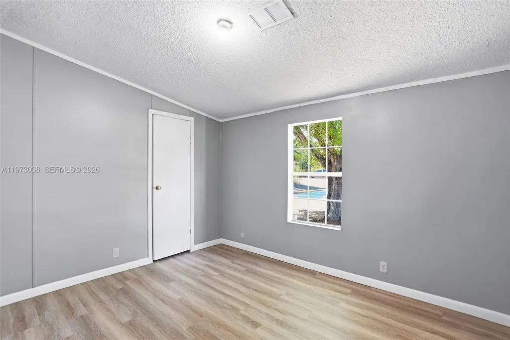 1446 Seminole Avenue Other City - In The State Of Florida FL 33935