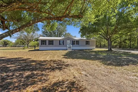 1446 Seminole Avenue Other City - In The State Of Florida FL 33935