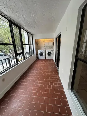 10839 NW 7th Street Miami FL 33172