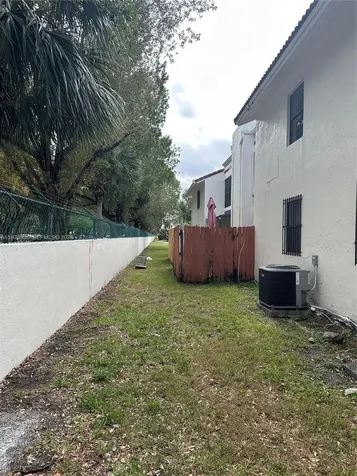 10839 NW 7th Street Miami FL 33172