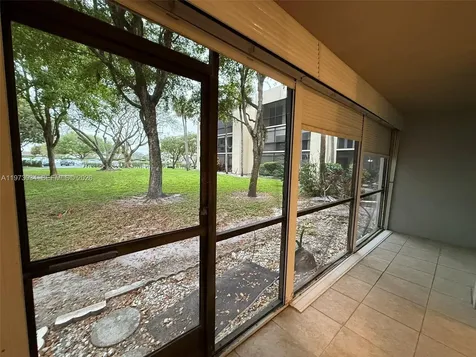 5220 Las Verdes Circle Delray Beach FL 33484