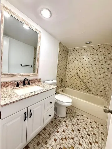 5220 Las Verdes Circle Delray Beach FL 33484