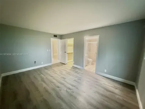 5220 Las Verdes Circle Delray Beach FL 33484