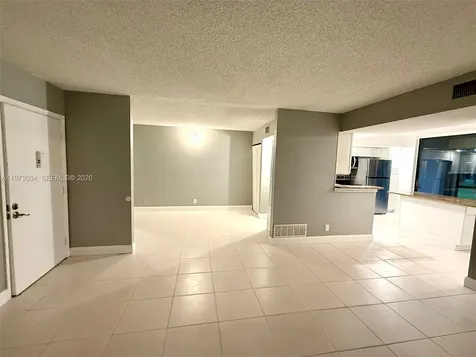5220 Las Verdes Circle Delray Beach FL 33484
