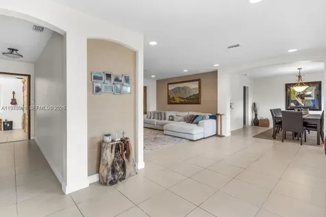 6440 SW 129th Terrace Pinecrest FL 33156