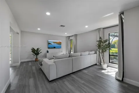 6185 Live Oak Court Tamarac FL 33319
