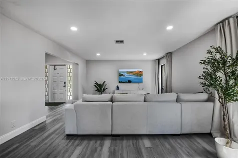 6185 Live Oak Court Tamarac FL 33319