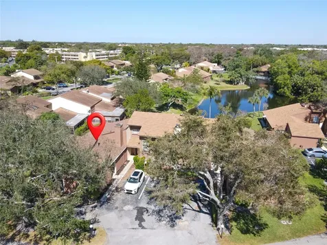 6185 Live Oak Court Tamarac FL 33319