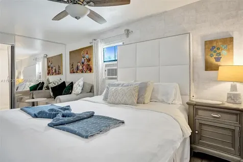 609 SW 2nd Avenue Hallandale Beach FL 33009