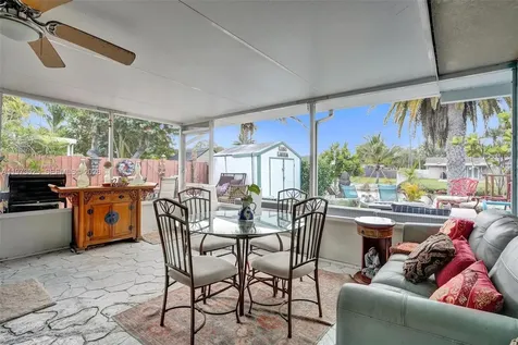 609 SW 2nd Avenue Hallandale Beach FL 33009