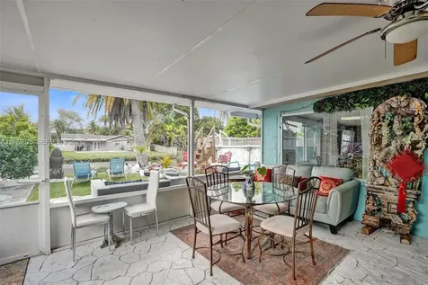 609 SW 2nd Avenue Hallandale Beach FL 33009
