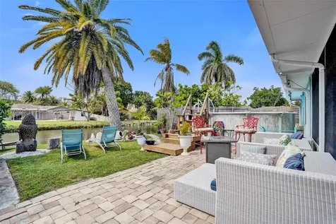609 SW 2nd Avenue Hallandale Beach FL 33009