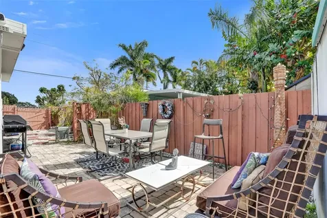 609 SW 2nd Avenue Hallandale Beach FL 33009