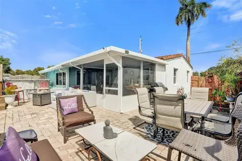 609 SW 2nd Avenue Hallandale Beach FL 33009