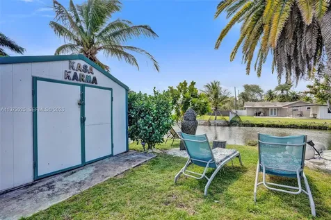 609 SW 2nd Avenue Hallandale Beach FL 33009