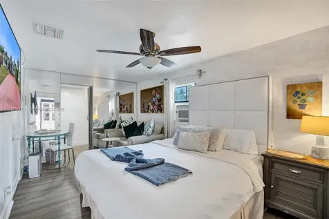 609 SW 2nd Avenue Hallandale Beach FL 33009
