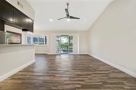 349 NW 94th Terrace Plantation FL 33324