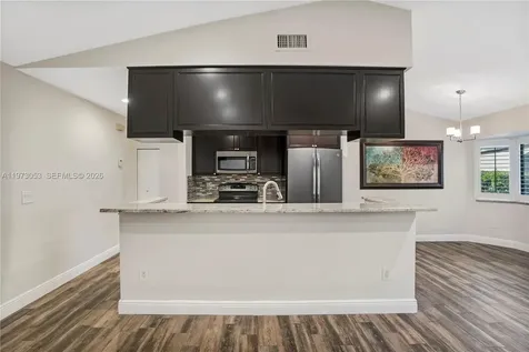 349 NW 94th Terrace Plantation FL 33324