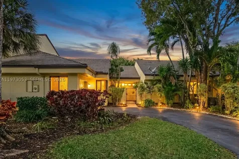 349 NW 94th Terrace Plantation FL 33324