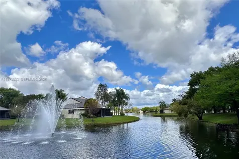349 NW 94th Terrace Plantation FL 33324