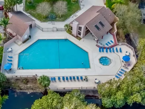 349 NW 94th Terrace Plantation FL 33324