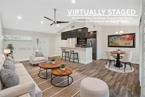 349 NW 94th Terrace Plantation FL 33324