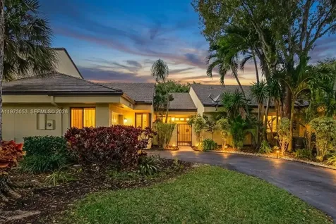 349 NW 94th Terrace Plantation FL 33324