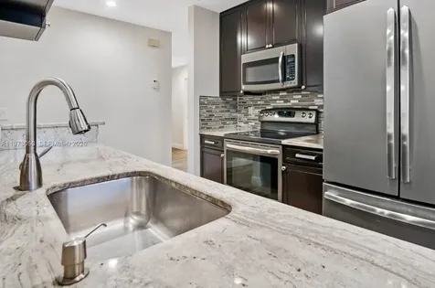 349 NW 94th Terrace Plantation FL 33324