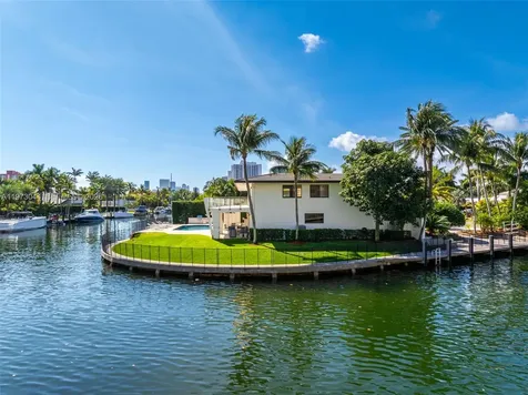 501 Hibiscus Drive Hallandale Beach FL 33009