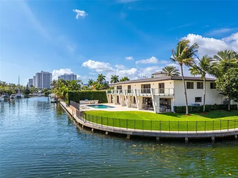 501 Hibiscus Drive Hallandale Beach FL 33009