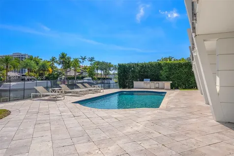 501 Hibiscus Drive Hallandale Beach FL 33009