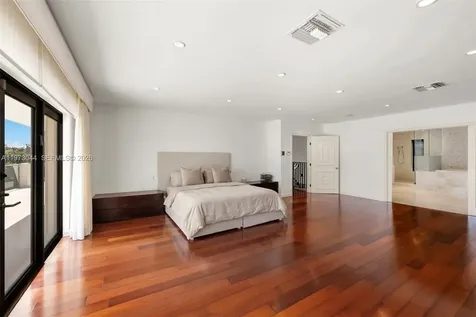 501 Hibiscus Drive Hallandale Beach FL 33009
