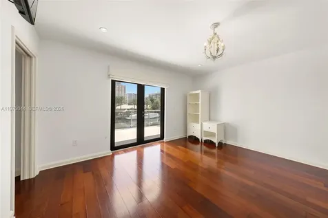 501 Hibiscus Drive Hallandale Beach FL 33009