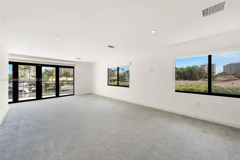 501 Hibiscus Drive Hallandale Beach FL 33009