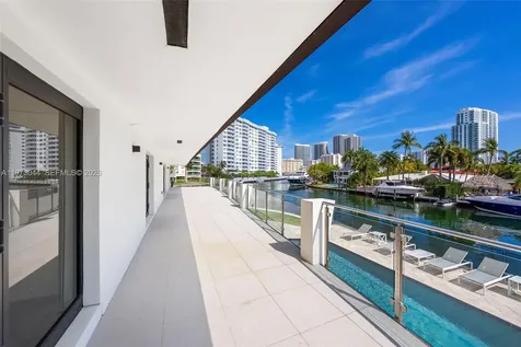 501 Hibiscus Drive Hallandale Beach FL 33009