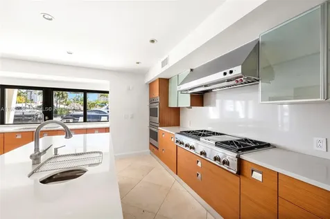 501 Hibiscus Drive Hallandale Beach FL 33009