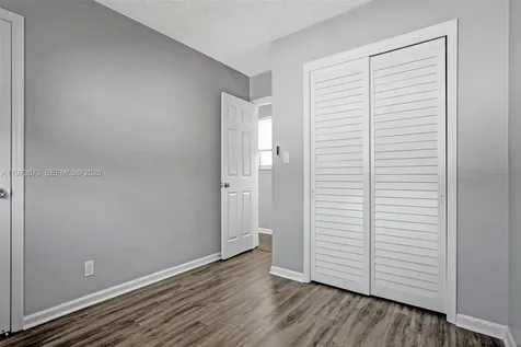 949 SE 10th Court Pompano Beach FL 33060