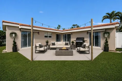 949 SE 10th Court Pompano Beach FL 33060
