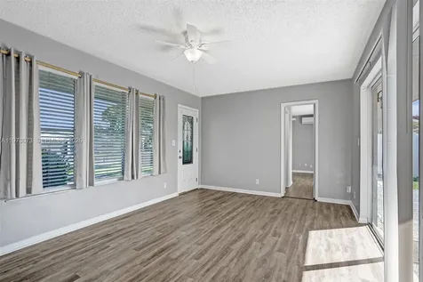 949 SE 10th Court Pompano Beach FL 33060