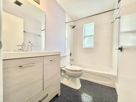 1542 Drexel Avenue Miami Beach FL 33139