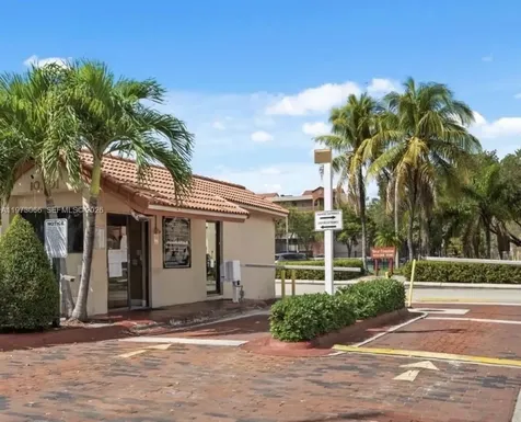 10229 NW 9th St Circle Miami FL 33172