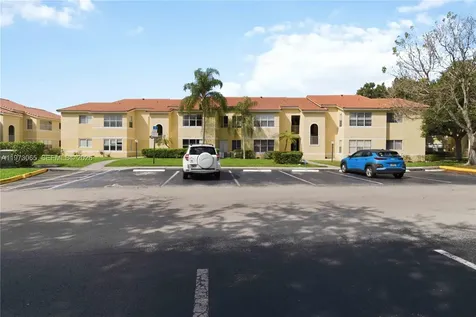 12760 Vista Isle Sunrise FL 33325