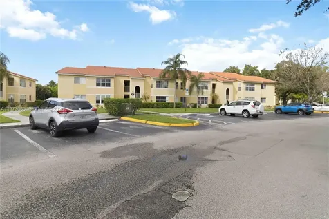 12760 Vista Isle Sunrise FL 33325