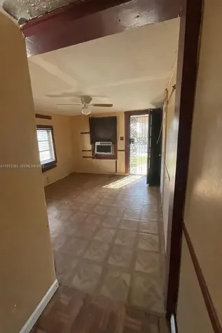 7464 NW 17th Avenue Miami FL 33147