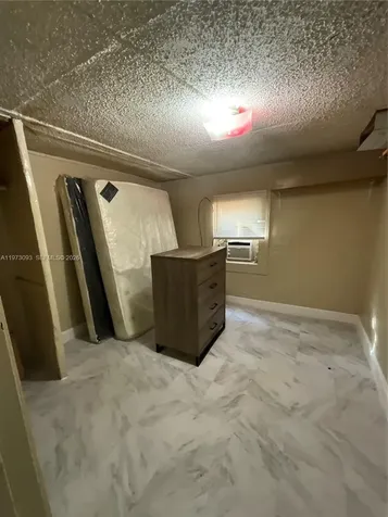 7464 NW 17th Avenue Miami FL 33147