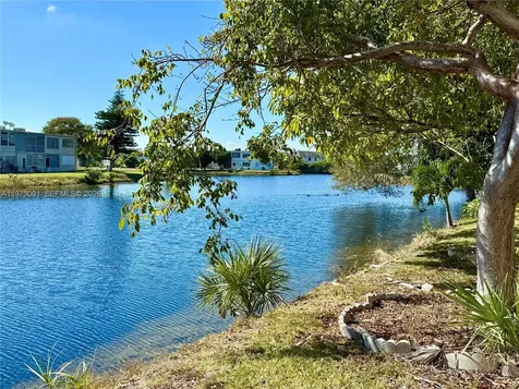 160 NE 203rd Terrace Miami Gardens FL 33179