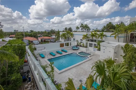 9172 NE Collins Avenue Surfside FL 33154
