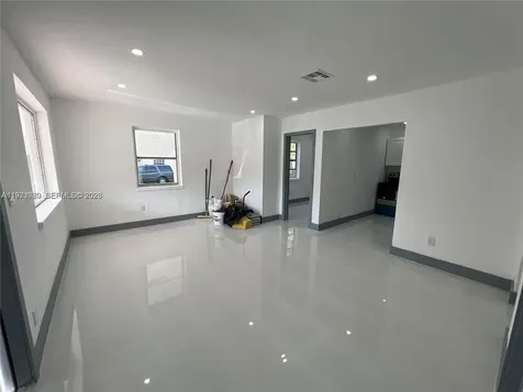 2441 NW 32nd Street Miami FL 33142