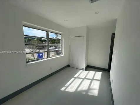 2441 NW 32nd Street Miami FL 33142